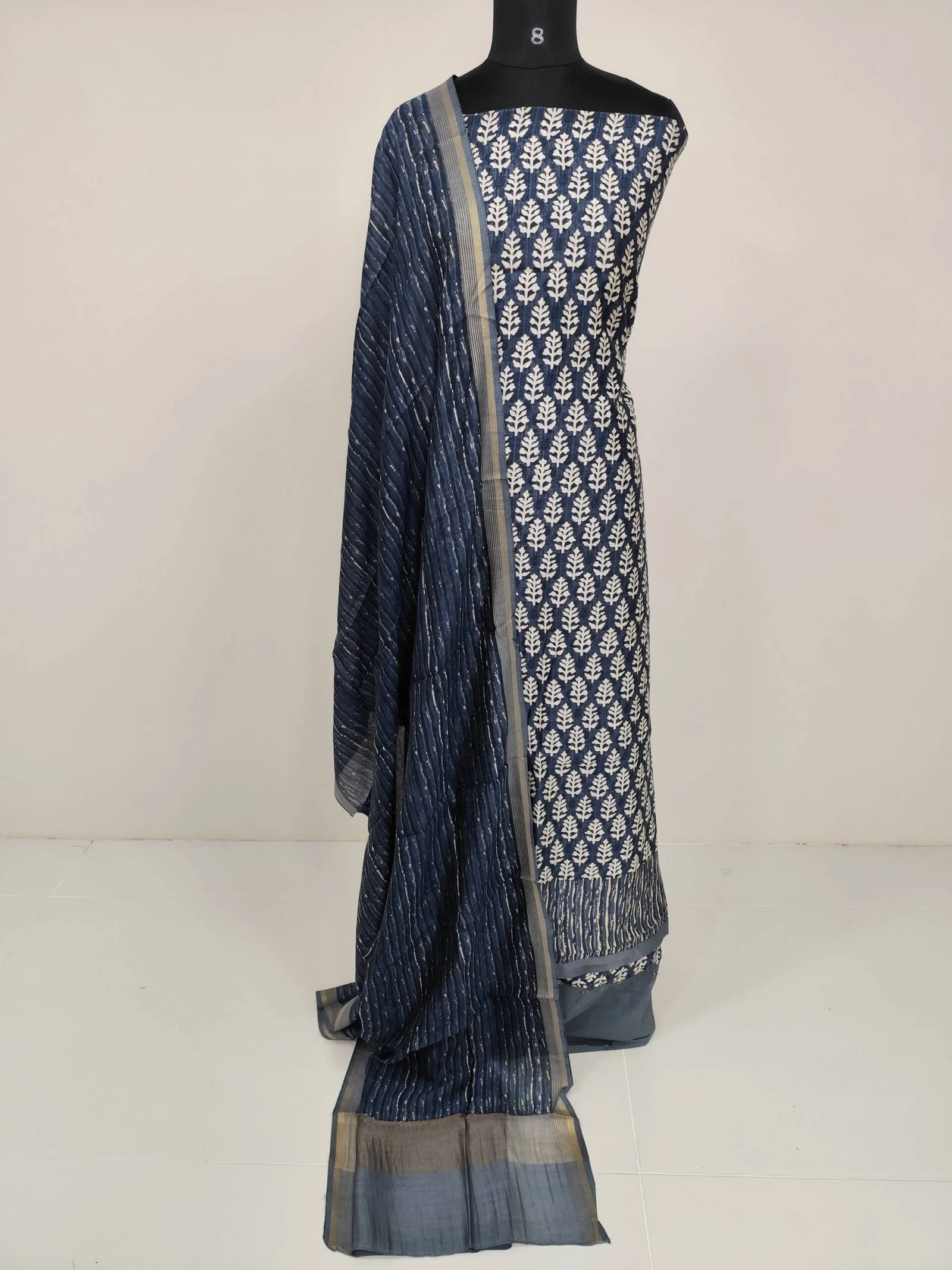 PRINTED MUSLIN SILK SALWAR SUIT