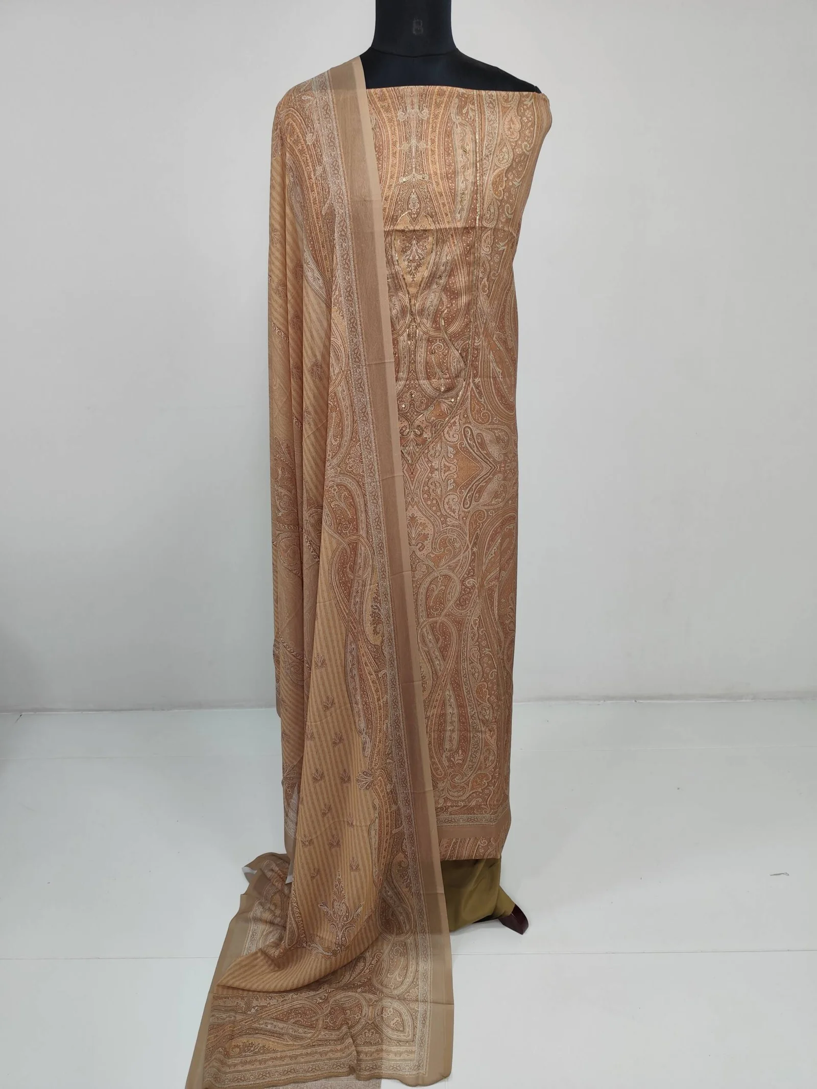 Muslin Silk Suits