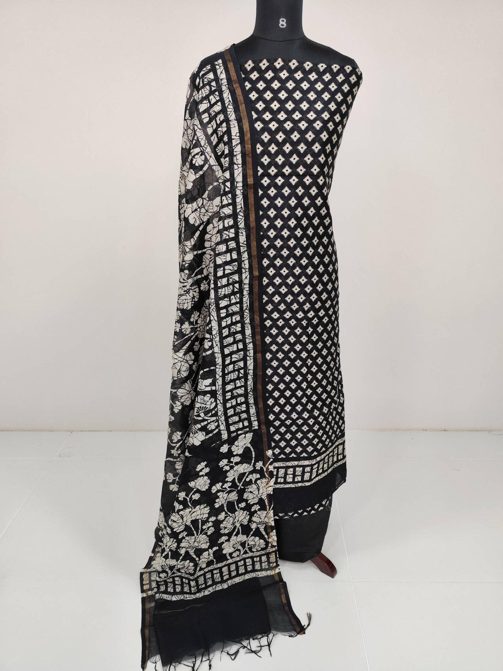 PURE MAHESHWARI SILK PRINTED SUIT