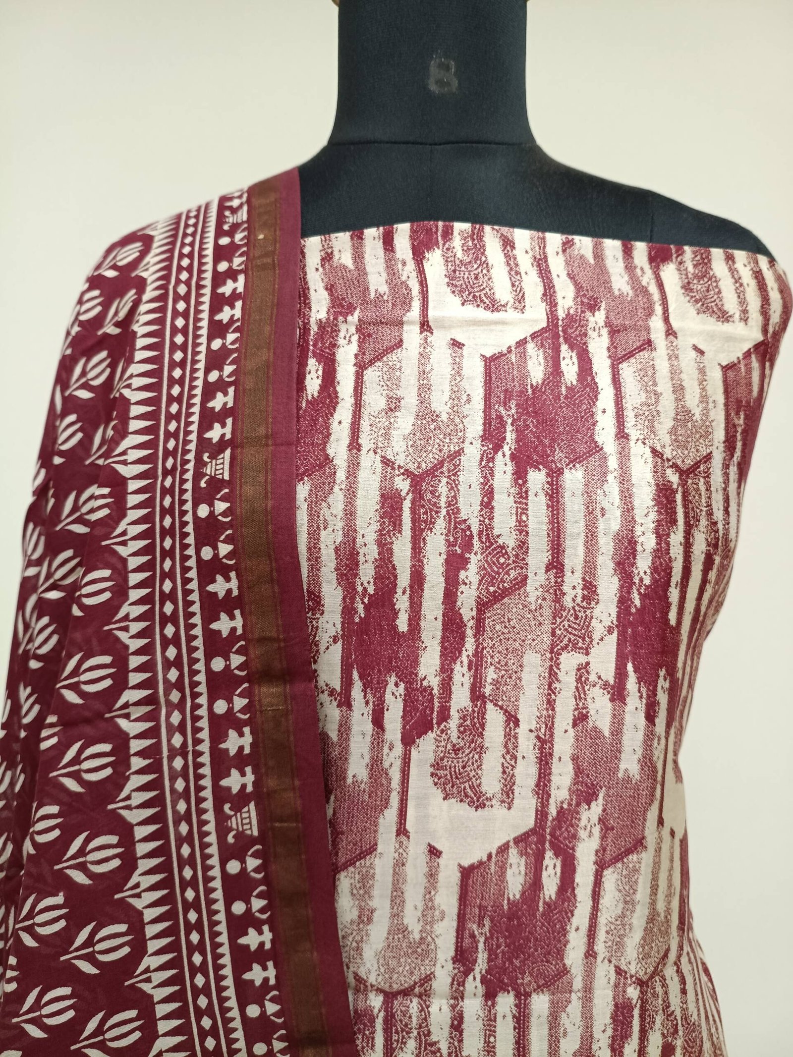 MAHESHWARI SILK PRINTED SUIT