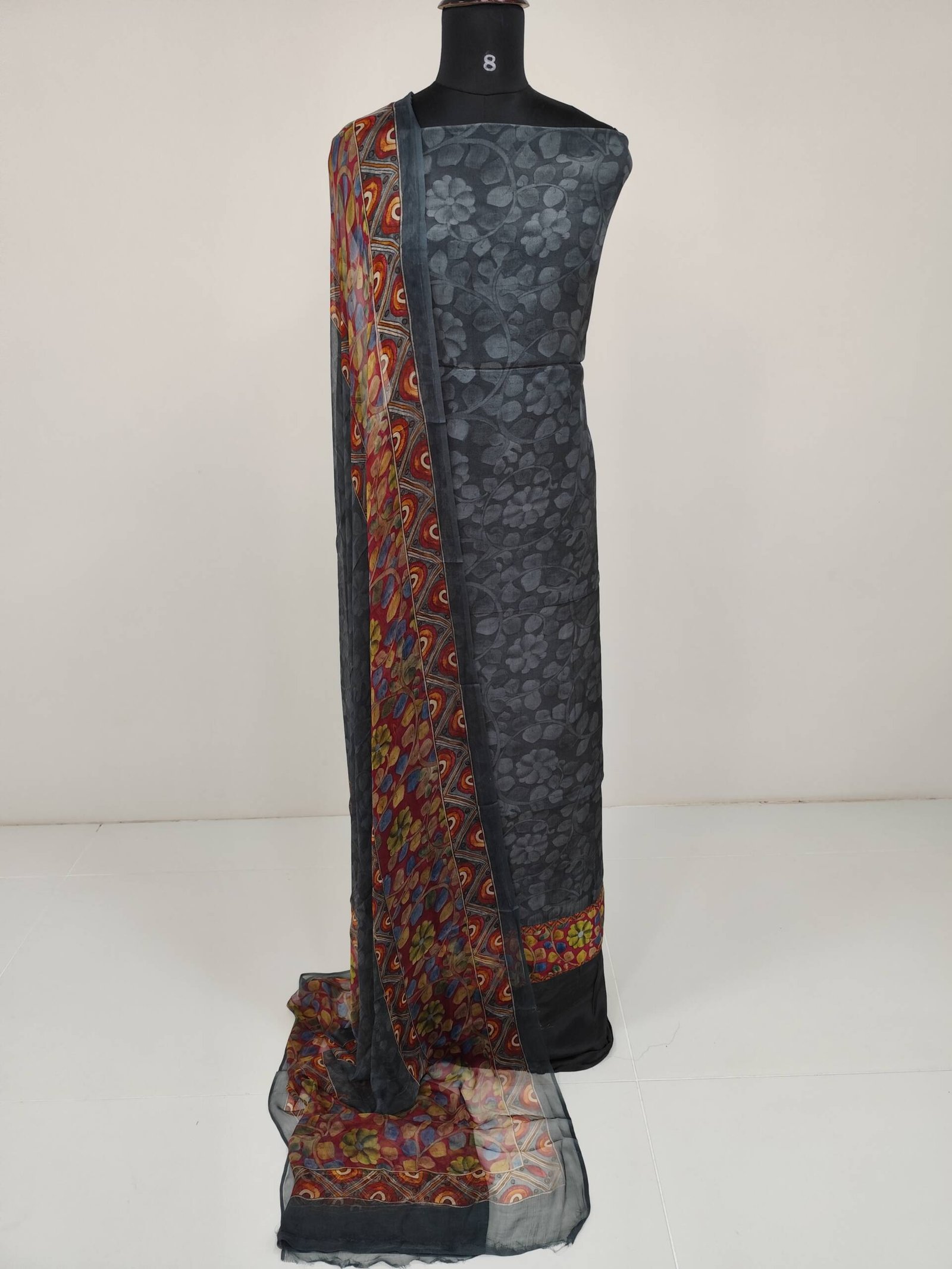 MUSLIN SILK PRINTED SALWAR SUITS