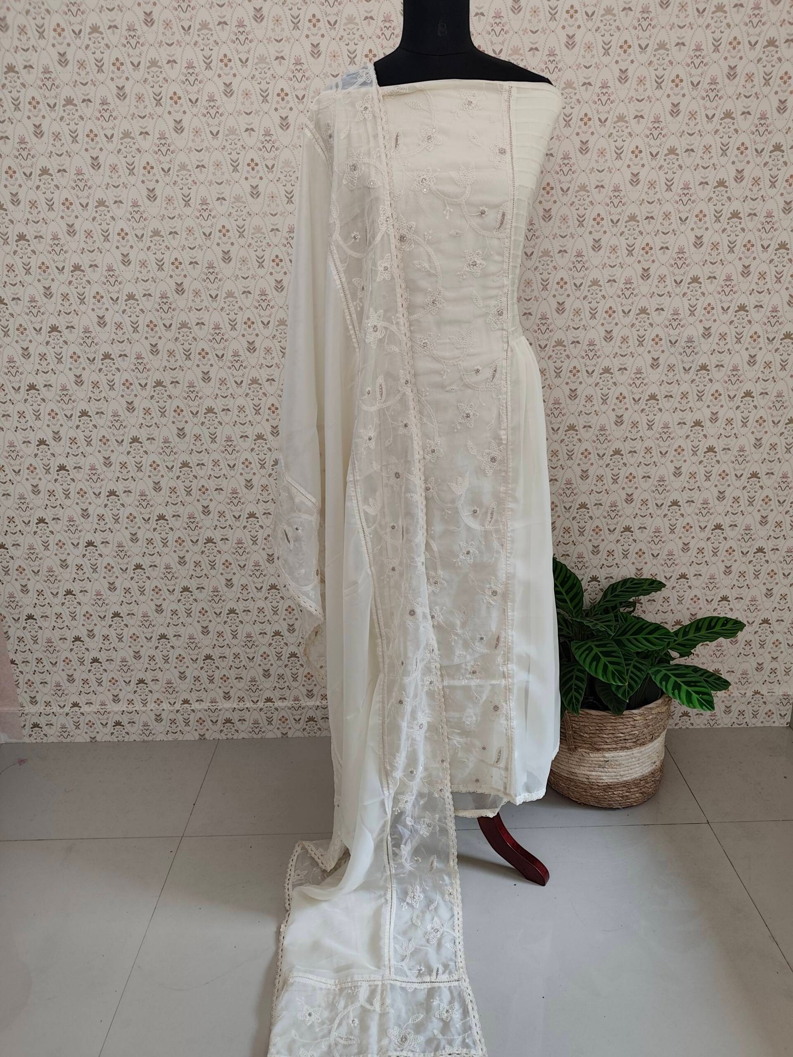 VISCOSE ORGANZA SEMI STITCHED SUITS