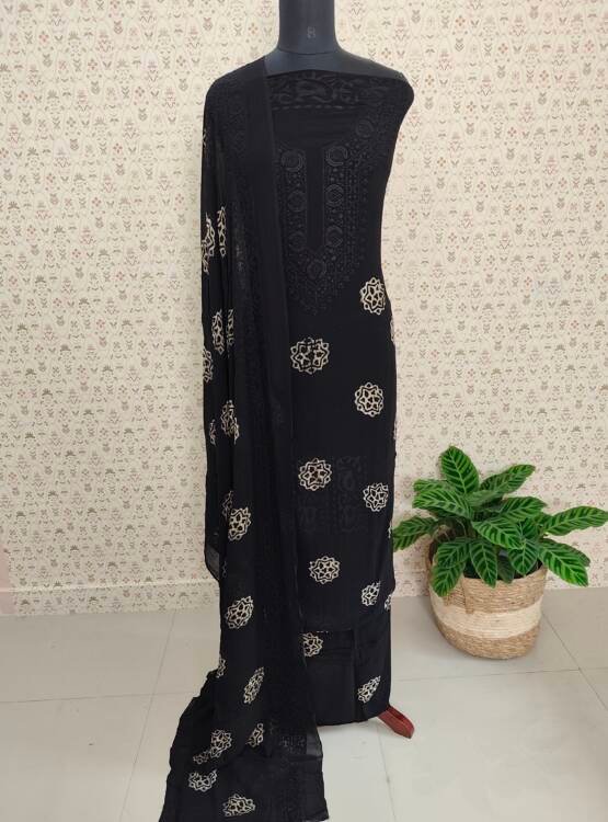 GEORGETTE BATIK PRINTED SALWAR SUITS