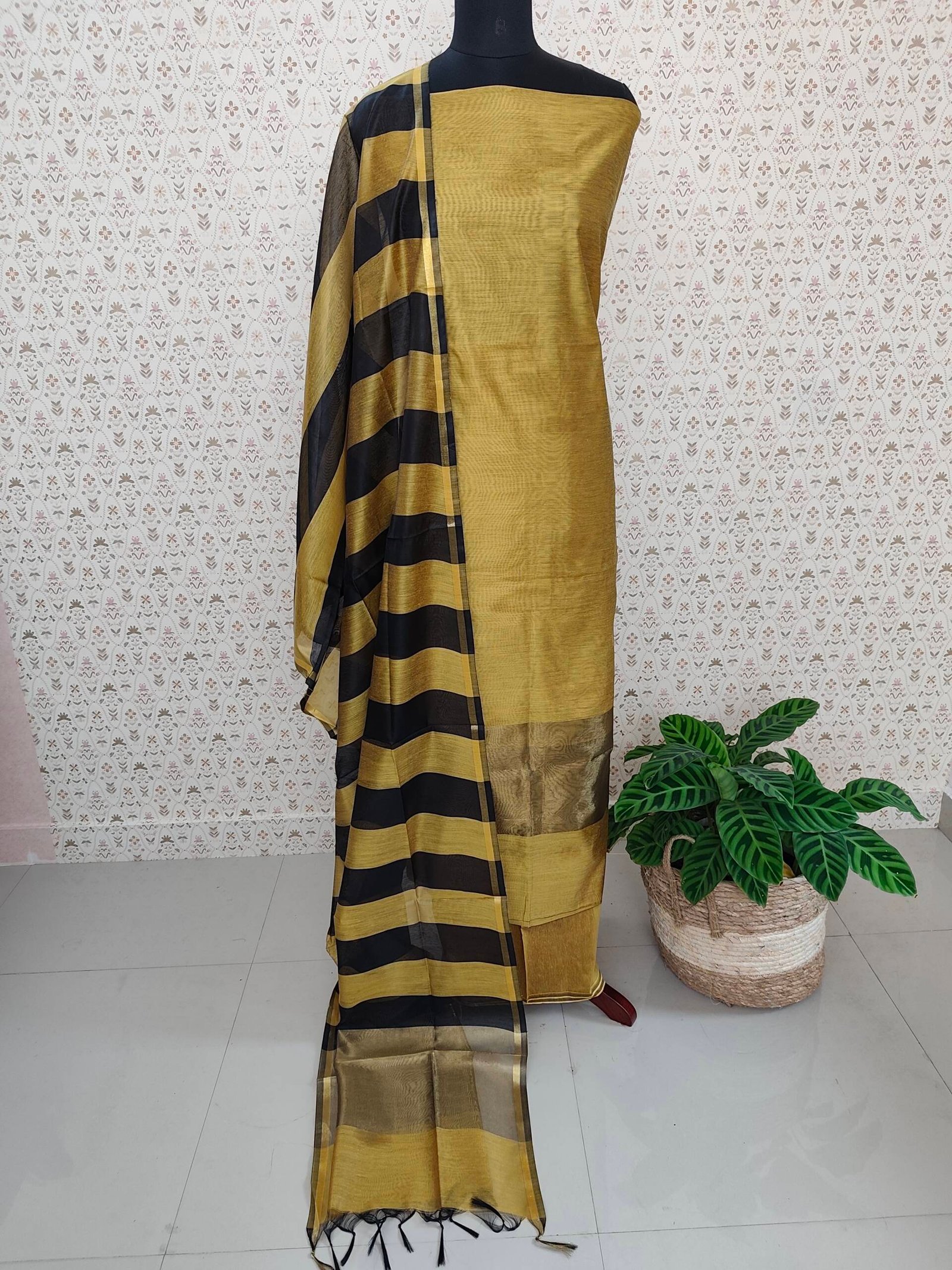SEMI SILK SALWAR SUIT