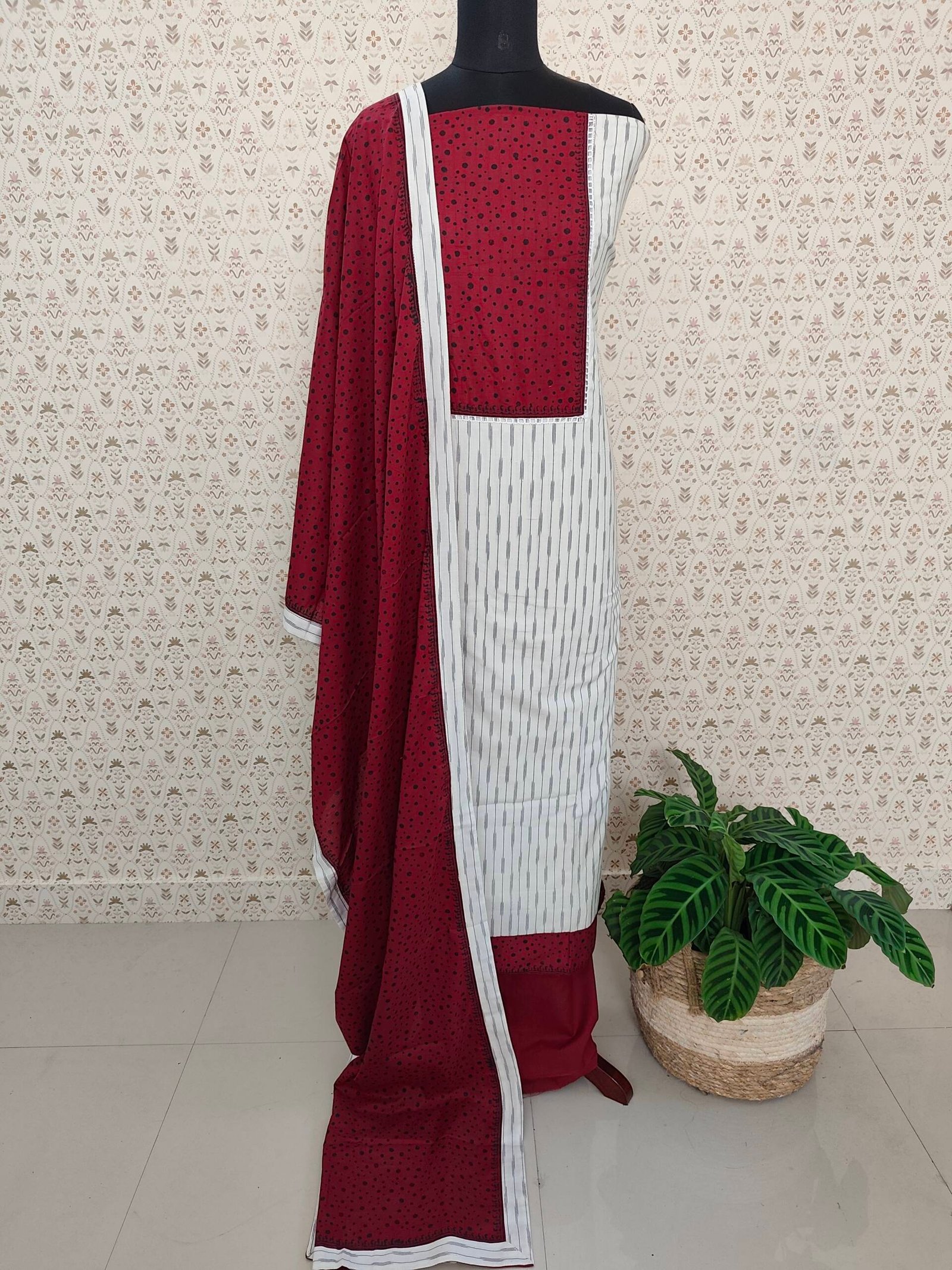 PRINTED COTTON SUITS