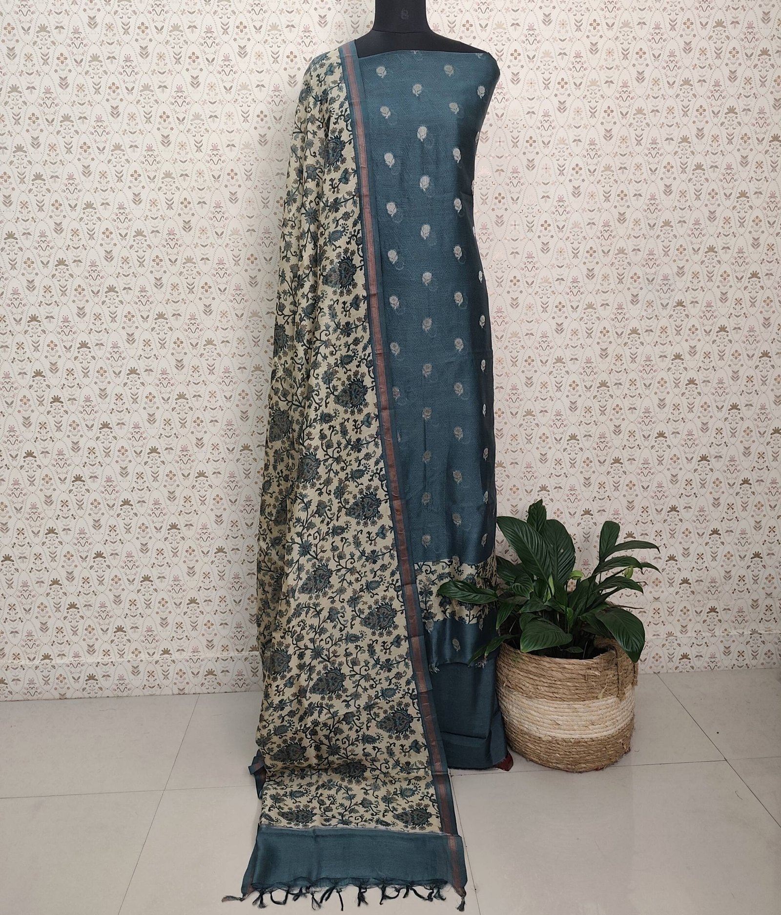 MAHESHWARI SILK BANARASI WEAVING SUITS