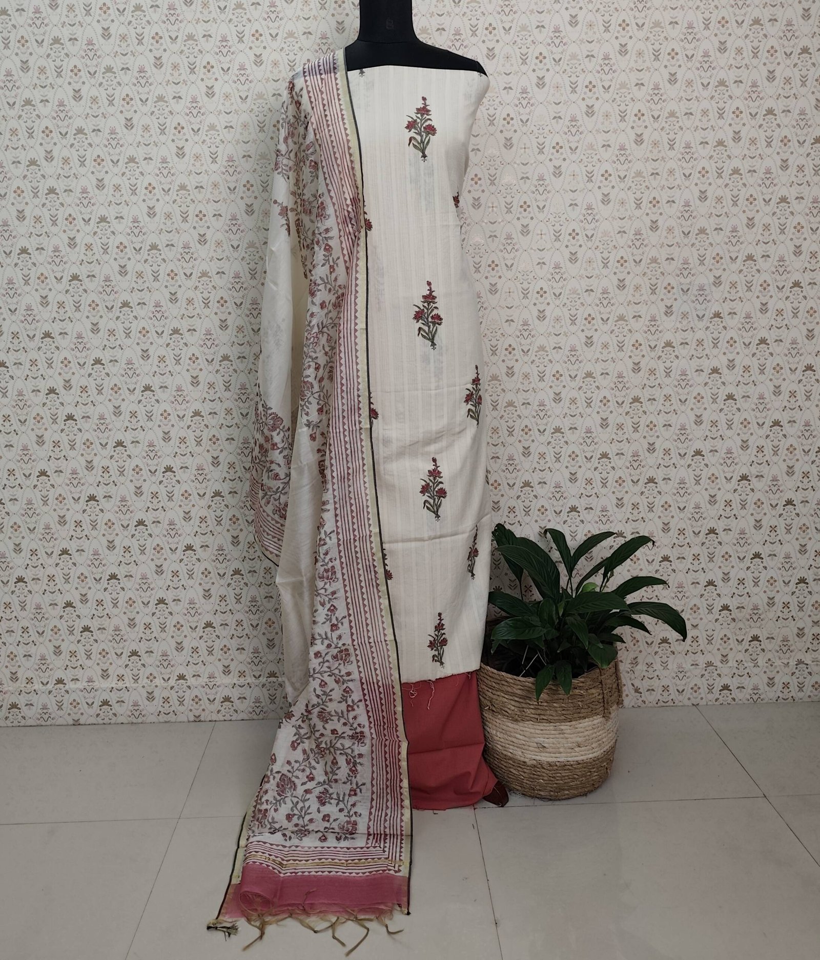 PRINTED COTTON SUITS