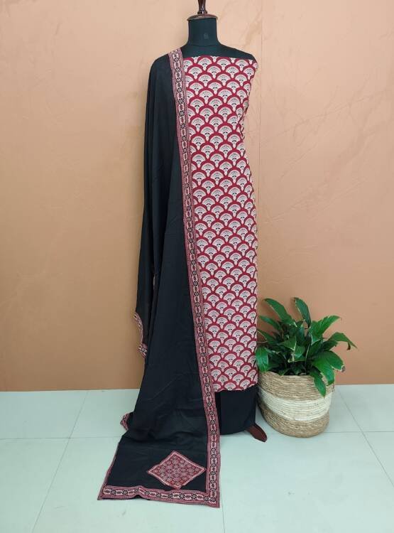 PRINTED COTTON SUITS
