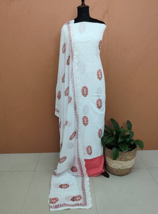 MAL COTTON EMBROIDERED SUITS-43539