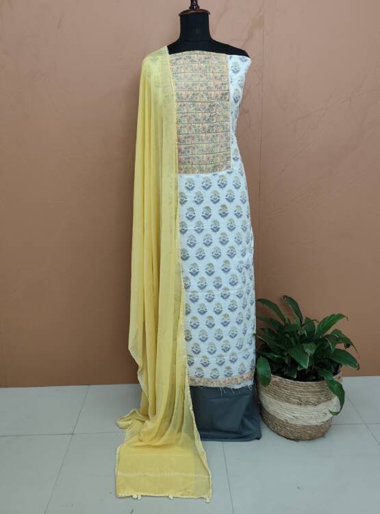 PURE COTTON PRINTED SUITS-43600