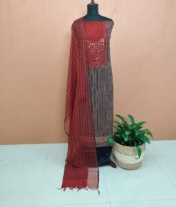 COTTON EMBROIDERED SUITS-43600