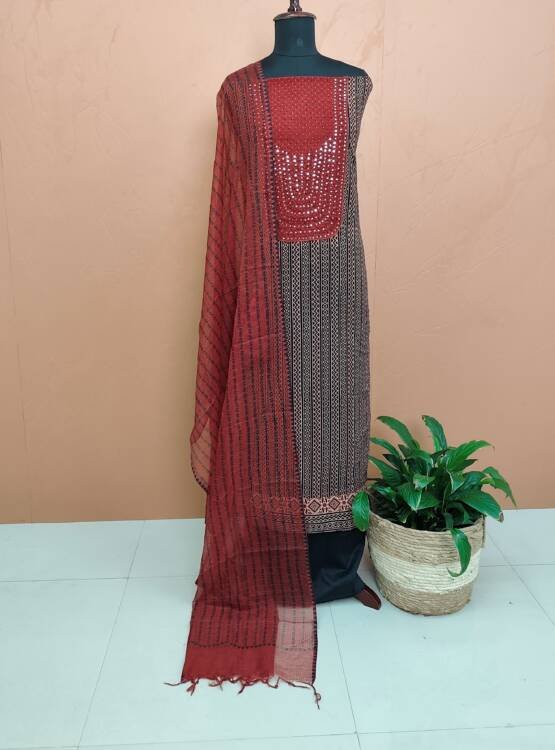 COTTON EMBROIDERED SUITS-43600