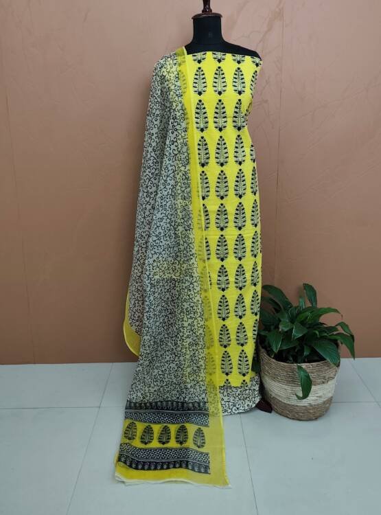 PRINTED COTTON SUITS-43647