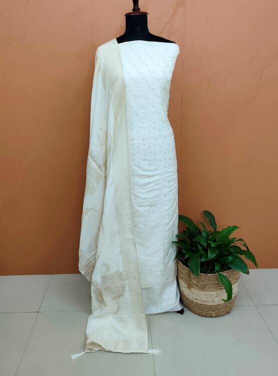 SOFT SILK BANARASI SUITS  43738