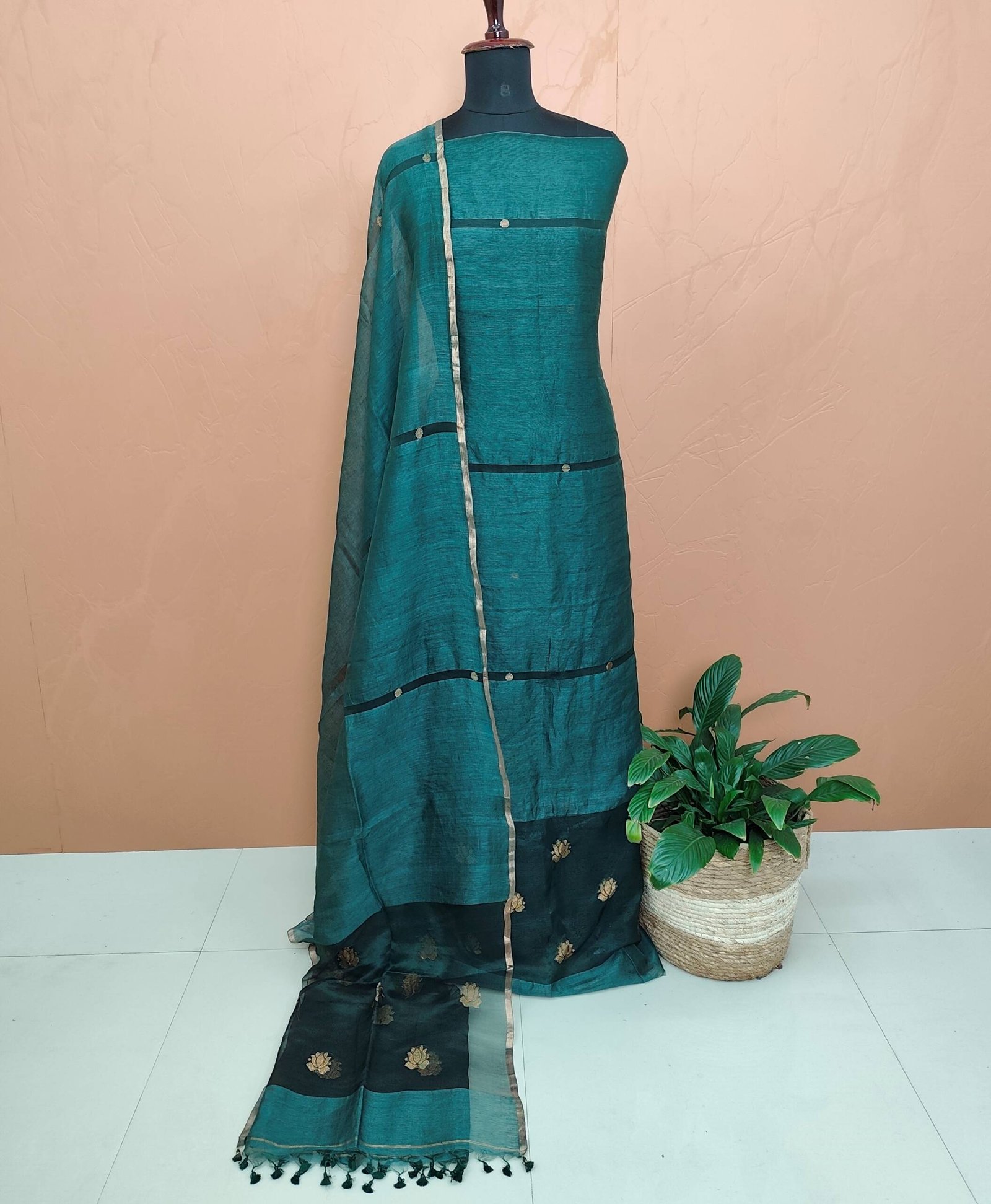 LINEN SILK WEAVING SUITS