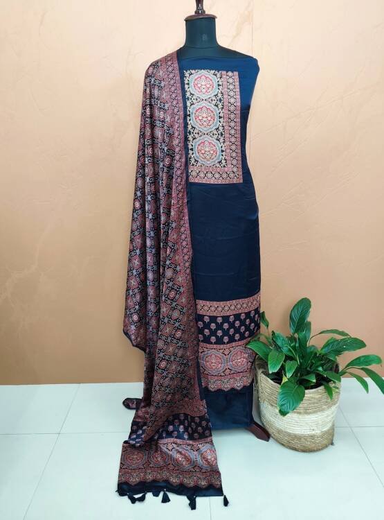 SEMI MODAL SILK PRINTED SUITS-43850