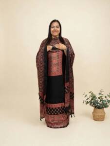 SEMI MODAL SILK PRINTED SUITS-43850