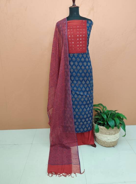 PRINTED COTTON SUITS